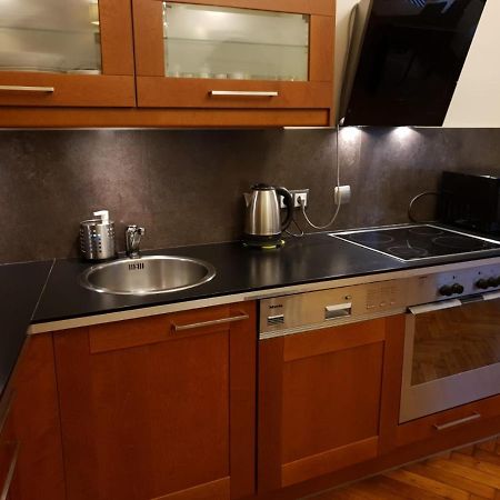 Golden Apartments With Lift - Old Town Krakow Ngoại thất bức ảnh