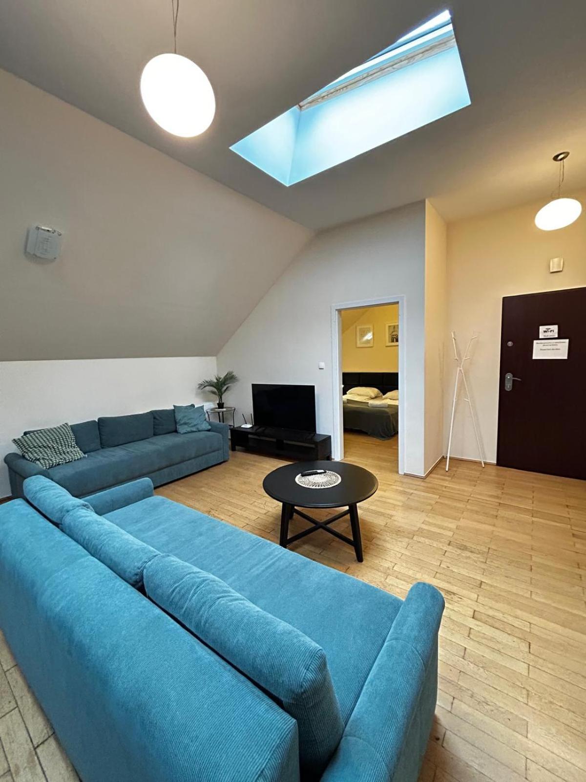 Golden Apartments With Lift - Old Town Krakow Ngoại thất bức ảnh