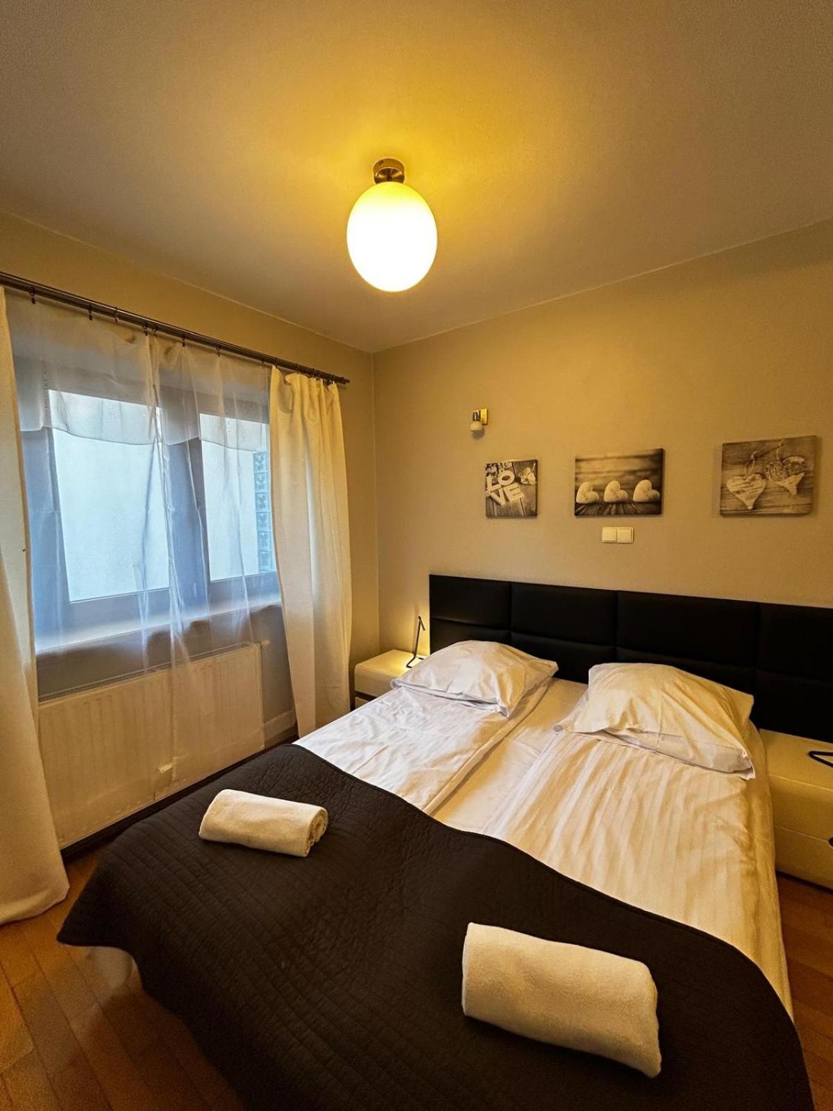 Golden Apartments With Lift - Old Town Krakow Ngoại thất bức ảnh